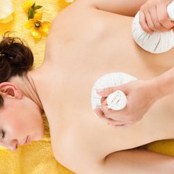 Blu Water Day Spa - Hot Herbal Thai Massage