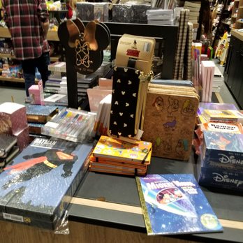 BoxLunch - Women's Clothing Near Me - Boise, Idaho