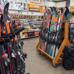 Joe's Sporting Goods - Joe's Ski Shop is the best full service Ski in the Midwest.