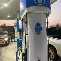 Valero - Gas station