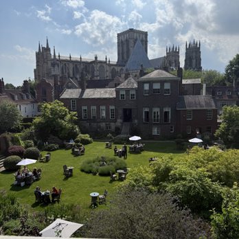 Gray's Court - Grounds with hotel and Yorkminster in background - Hotels Near Me - York, YOR
