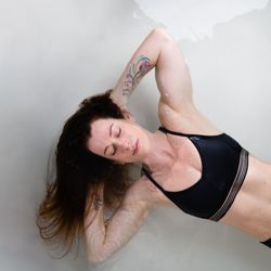 Light Side Floats - Floatation Therapy