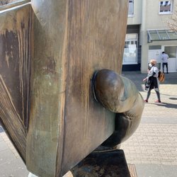 Der Bücherfreund - Die Hand mit den Büchern. The hand with the books.