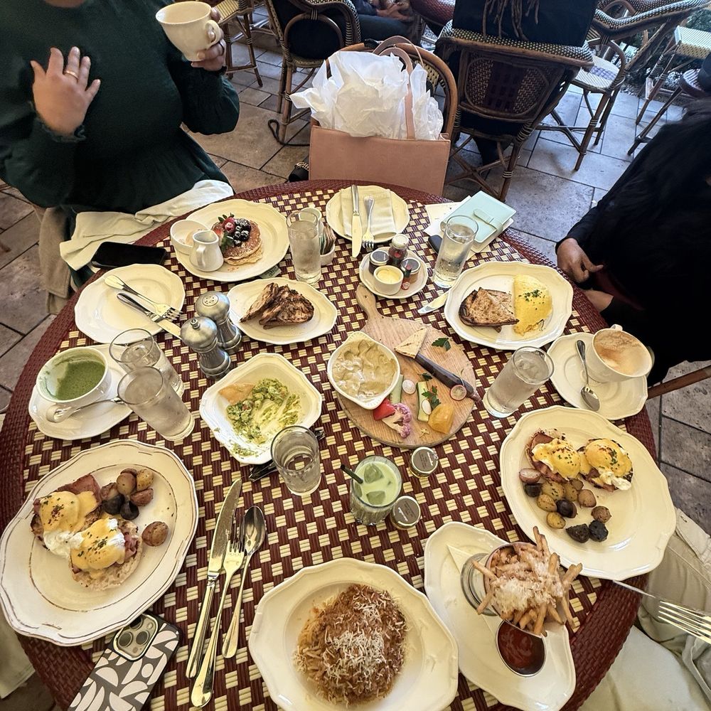 Chateau Marmont - Bolognese, eggs benedict, fries, spinach feta omelette & ricotta pancakes - Hotels Near Me - West Hollywood, California