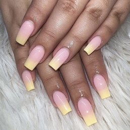 Andy did my ombre nails. Andy did my ombre nails.