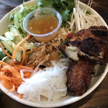 Ginger and Lemongrass - Vietnamese Near Me - Whitestone, New York