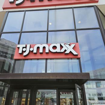 max shopping near me