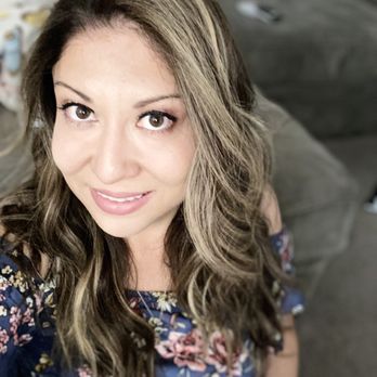 Platinum Entourage - Ashy blonde - Hair Stylists Near Me - Las Vegas, Nevada