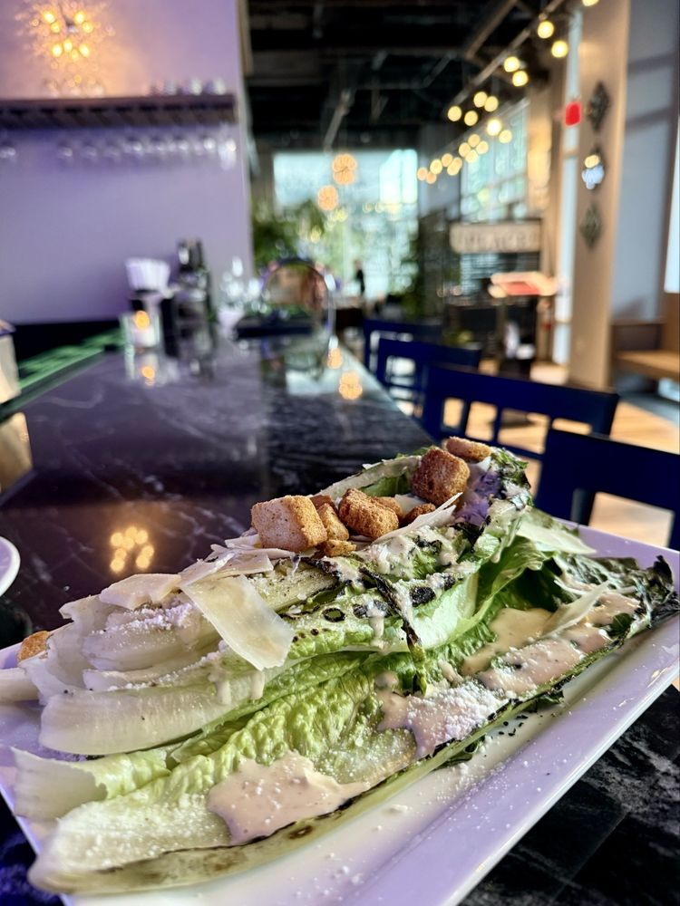 Anthony’s La Piazza