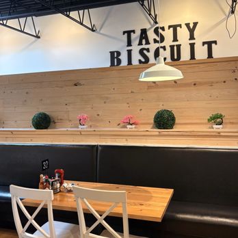 Tasty Biscuit - Breakfast & Brunch Near Me - St. Charles, Illinois