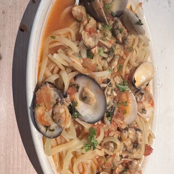 Chi Chi's Pizza - Clam linguine - Pizza Near Me - Canyon Country, California Chi Chi's Pizza - Clam linguine - Pizza Near Me - Canyon Country, California