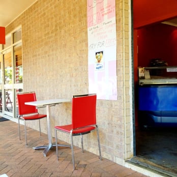 Sweet Tooth Italian - Outside sidewalk seating - Restaurants Near Me - Wellington Point, QLD Sweet Tooth Italian - Outside sidewalk seating - Restaurants Near Me - Wellington Point, QLD