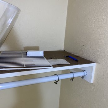 Diamond Inn & Suites - A used razor that someone left behind - Hotels Near Me - Richmond, Virginia Diamond Inn & Suites - A used razor that someone left behind - Hotels Near Me - Richmond, Virginia