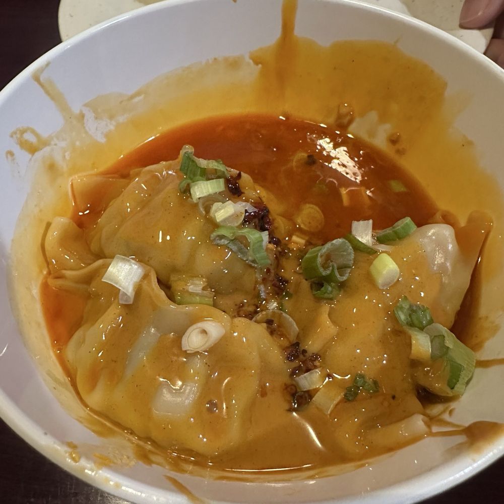 A10. Dumplings with Chili Oil / A10.  红油水饺