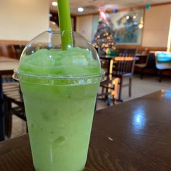 Ming Shee - Kiwi smoothie