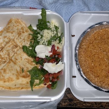 Mango's Mexican Restaurant - Chicken quesadilla and rice - Mexican Near Me - Louisville, Kentucky Mango's Mexican Restaurant - Chicken quesadilla and rice - Mexican Near Me - Louisville, Kentucky