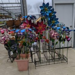 The Plant Place - Lawn Art