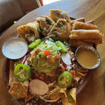 Rosa Madera - Los Favoritos - Mexican Near Me - Sacramento, California Rosa Madera - Los Favoritos - Mexican Near Me - Sacramento, California