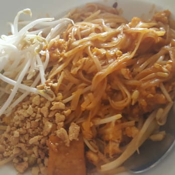Basil Thai Bistro - Thai Near Me - San Diego, California Basil Thai Bistro - Thai Near Me - San Diego, California