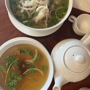 Pho Le 777 - Pho Large and pho broth for one of my little ones - Vietnamese Near Me - Clovis, California