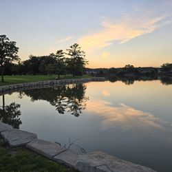 Wood Oaks Green Park - People fishing at Lake Shermerville