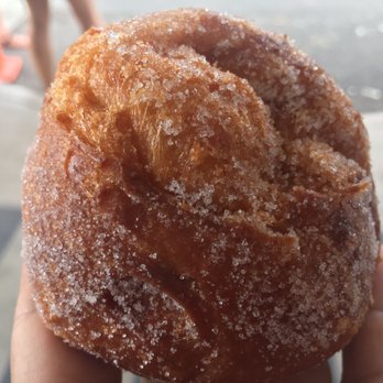 Leonard's Bakery - Leonard's Malasada - Bakeries Near Me - Honolulu, Hawaii Leonard's Bakery - Leonard's Malasada - Bakeries Near Me - Honolulu, Hawaii