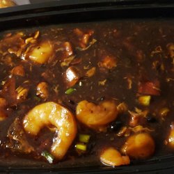 Yin & Yang's Carry Out Restaurant - A brown lobster sauce????  And some chunks of mystery meat in with shrimp (not ordered).