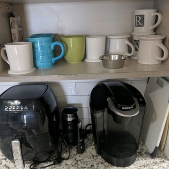 Kaizer Cleaning Services - This is how she organized my cups. Above you can see the other cups organized - Home Cleaning Near Me
