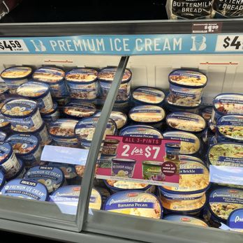 Braum's Ice Cream and Dairy Store - Ice cream - Ice Cream & Frozen Yogurt Near Me - Canyon, Texas Braum's Ice Cream and Dairy Store - Ice cream - Ice Cream & Frozen Yogurt Near Me - Canyon, Texas