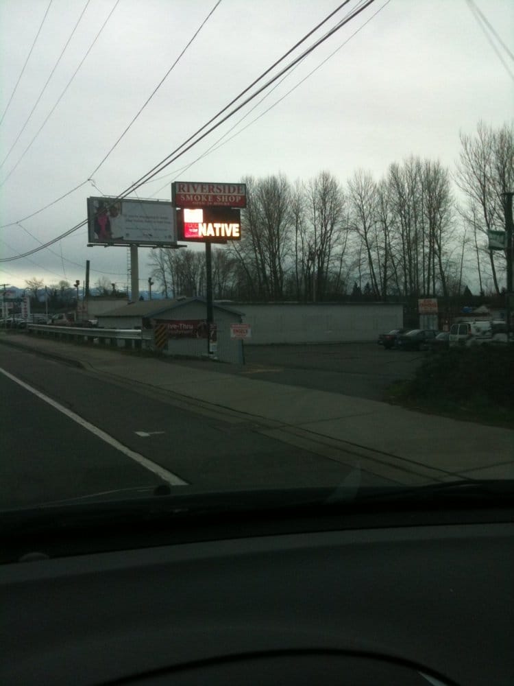 RIVERSIDE SMOKE SHOP Updated September 2024 24 Reviews 7324 River