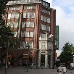 Galeria Kaufhof - Hier gibt es schöne Schokolade. Foto: fbt