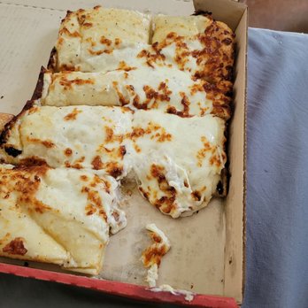 Pizza Hut - Missing slice of pizza in delivery order - Pizza Near Me - Desert Hot Springs, California