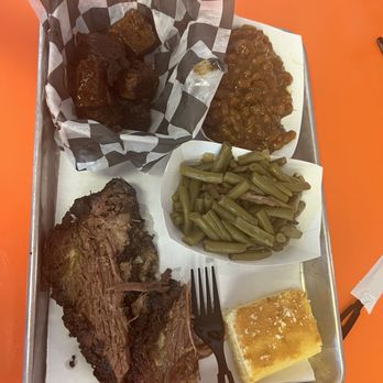 Donnie's Barbecue - Food Trucks Near Me - Virginia Beach, Virginia Donnie's Barbecue - Food Trucks Near Me - Virginia Beach, Virginia
