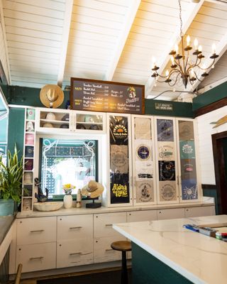 E.R. Bradley's Saloon by null