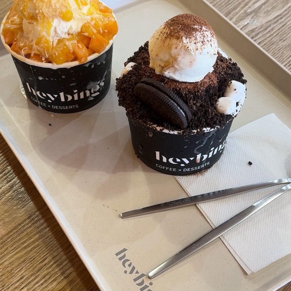 Heybings - Choco Oreo Crunch Bingsoo & Mango Paradise Bingsoo - Desserts Near Me - Costa Mesa, California Heybings - Choco Oreo Crunch Bingsoo & Mango Paradise Bingsoo - Desserts Near Me - Costa Mesa, California