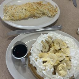 Banana waffle with hashbrowns Banana waffle with hashbrowns