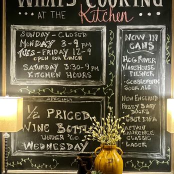 Carbone's Kitchen - Hours, 1/2 priced wine bottle under $60 Wednesdays, canned beers - Italian Near Me - Bloomfield, Connecticut
