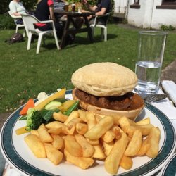 Lade Inn - Steak and ale pie