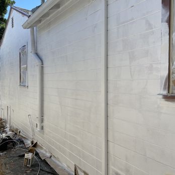 Facundo Cruz's Painting Services - 2/7 priming whole exterior - Painters Near Me Facundo Cruz's Painting Services - 2/7 priming whole exterior - Painters Near Me