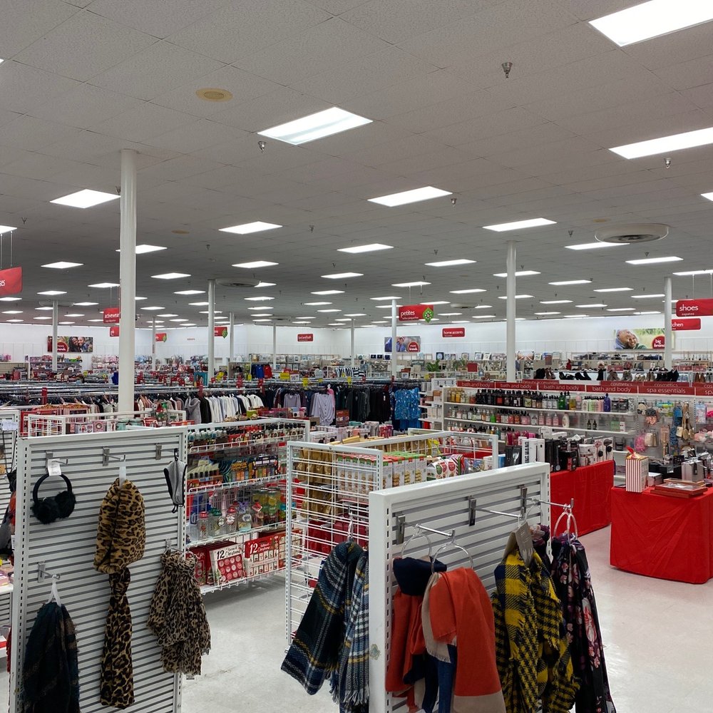 Beall's - Love this store! They have a new customer for life:) - Department Stores Near Me - Saint Cloud, Florida
