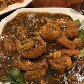 Eddie's Wok N Roll - Tiger prawn with lobster sauce - Thai Near Me - Mississauga, Ontario Eddie's Wok N Roll - Tiger prawn with lobster sauce - Thai Near Me - Mississauga, Ontario