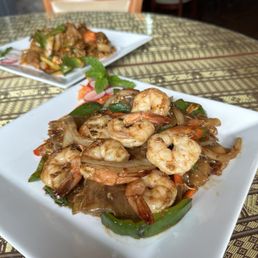 Drunken Noodles