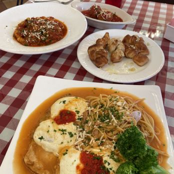 Pomodoro Pizza Pasta - Chicken sorrentino, gnocchi, side of meatballs, garlic knots (included with entree!) - Italian Near Me - Aurora, Colorado Pomodoro Pizza Pasta - Chicken sorrentino, gnocchi, side of meatballs, garlic knots (included with entree!) - Italian Near Me - Aurora, Colorado