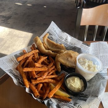 The Butler - Perch basket with sweet potato frys - American Near Me - Saugatuck, Michigan The Butler - Perch basket with sweet potato frys - American Near Me - Saugatuck, Michigan
