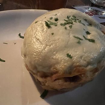 Merlins Rest Pub - Steak and Stilton Pie - Burgers Near Me - Minneapolis, Minnesota