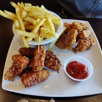 Bonchon Arden - Chicken Shop Near Me - Sacramento, California