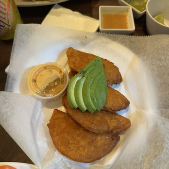 Mariscos La Costa - Shrimp Empanadas de Queso y Camarn / Shrimp and Cheese Empanadas - Seafood Near Me - Chicago, Illinois