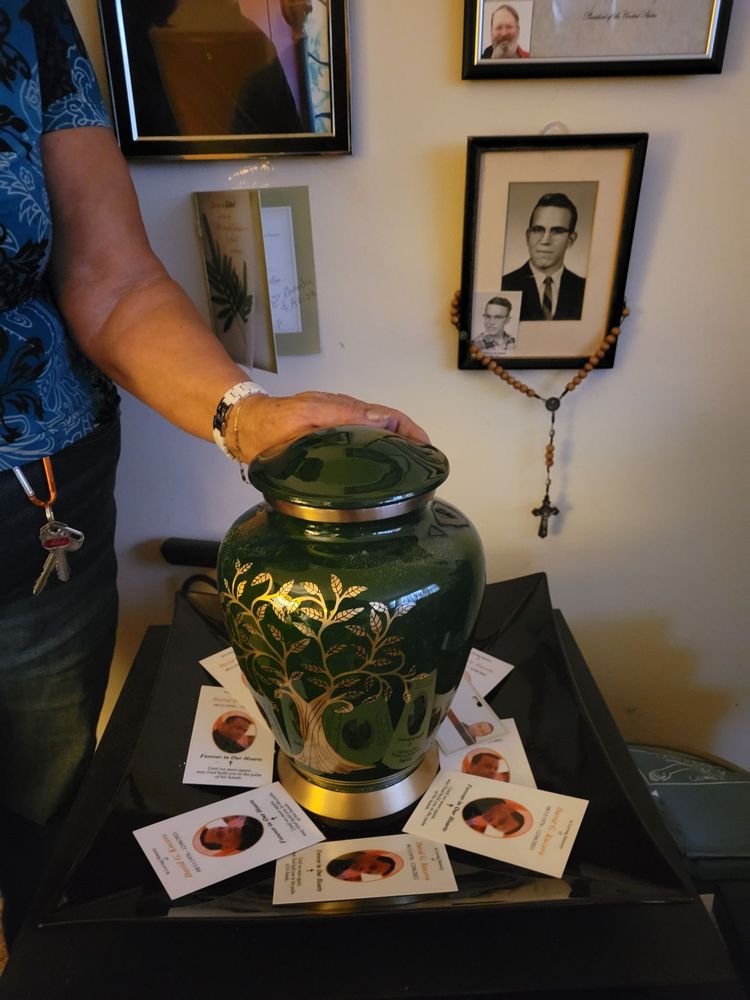 ILLINOIS CREMATION CENTERS Updated August 2024 18 Photos & 34 Reviews 1000 S Rohlwing Rd