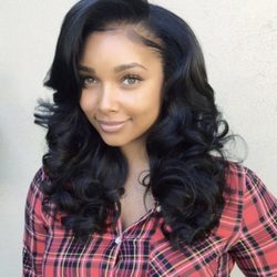 Yes Hunnie Extension Bar - Diva install Yes Hunnie Brazilian loose wave hair