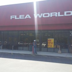 Rockwood Flea World - Front of store